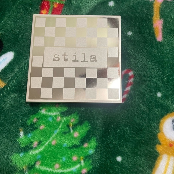 NEW Stila Silver Makeup Palette matte and metal 🌺🌹🌸 - Picture 2 of 5